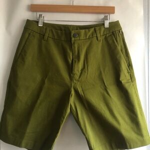 Lululemon Athletica Men's Moss Green Shorts Size 31